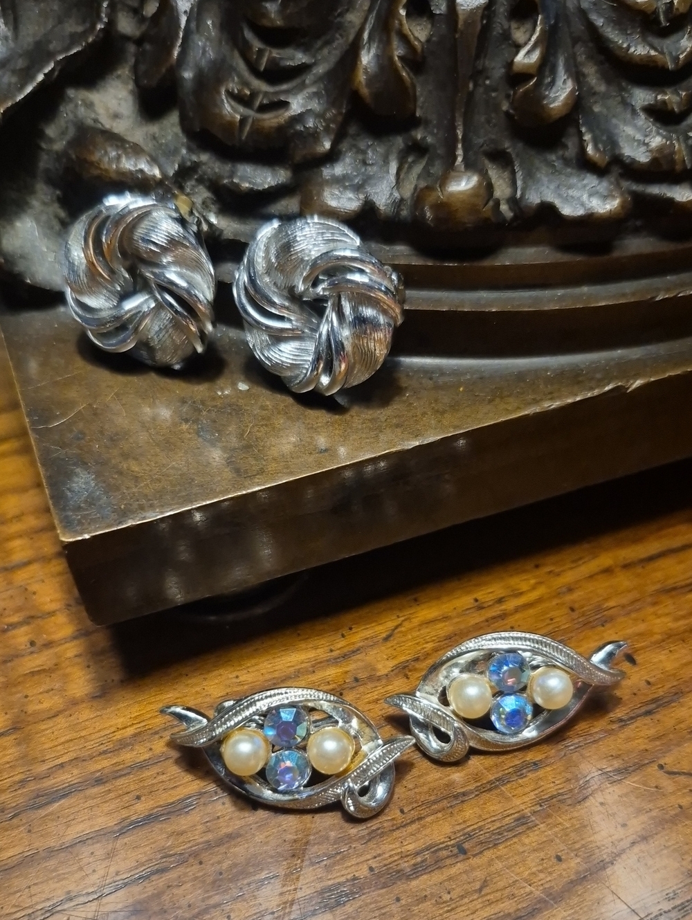 Coro & Lisner Silvertone Clip On Earrings